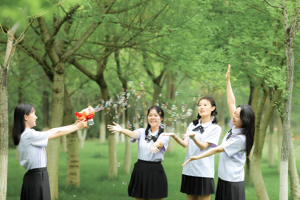 2023毕业季|这个盛夏，定格我们最美的青春模样