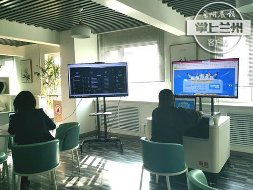 binary_middle.jpg binary_middle.jpg